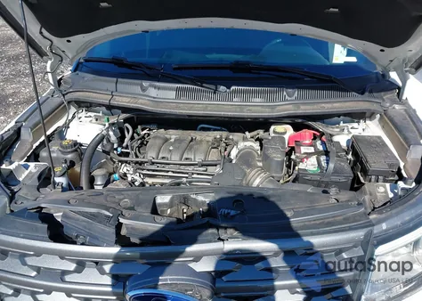 2018 Ford Explorer Xlt z USA, uszkodzony, nr VIN 1FM5K7D86JGC51540